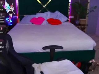 MilaSkyy's Live Sex Cam Show