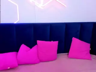 DianaGarrett's Live Sex Cam Show