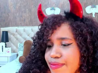 AfricaBell's Live Sex Cam Show