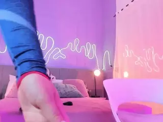 HOTTIE MEL's Live Sex Cam Show