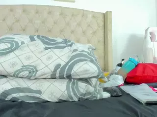 AllissonM's Live Sex Cam Show