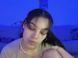 sweetlikeblu's Live Sex Cam Show