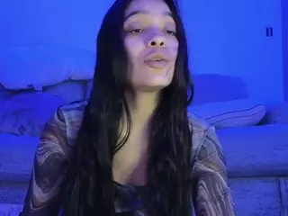 sweetlikeblu's Live Sex Cam Show
