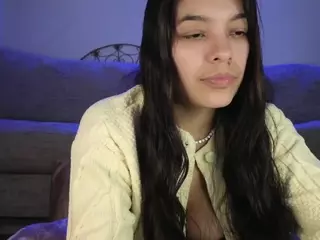 sweetlikeblu's Live Sex Cam Show