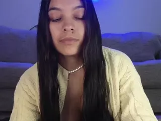 sweetlikeblu's Live Sex Cam Show