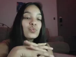 sweetlikeblu's Live Sex Cam Show