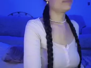 sweetlikeblu's Live Sex Cam Show
