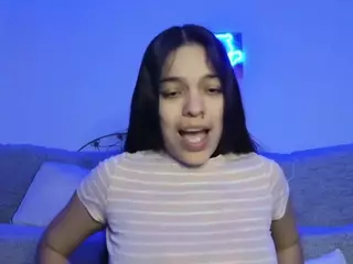 sweetlikeblu's Live Sex Cam Show