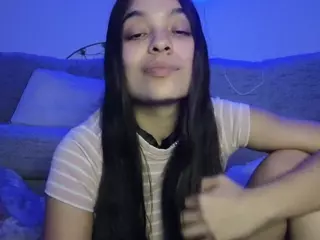 sweetlikeblu's Live Sex Cam Show