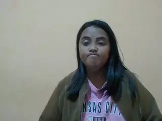 MonicaApple's Live Sex Cam Show