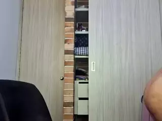 kerry-90's Live Sex Cam Show
