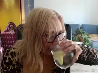 SofiaDream's Live Sex Cam Show