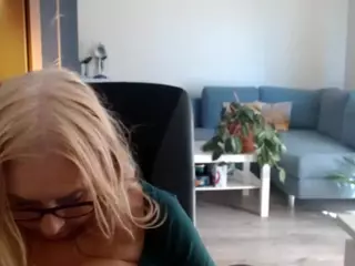 SofiaDream's Live Sex Cam Show
