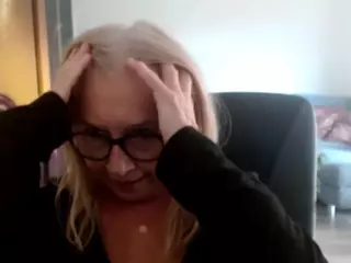 SofiaDream's Live Sex Cam Show