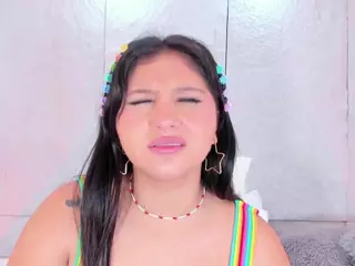 AvyMilton's Live Sex Cam Show