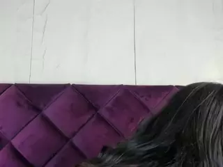 AvyMilton's Live Sex Cam Show