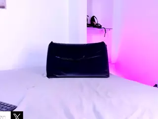 Charlote-zc-teen's Live Sex Cam Show