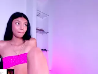Charlote-zc-teen's Live Sex Cam Show