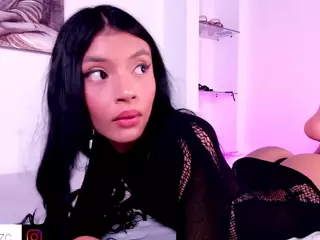 Charlote-zc-teen's Live Sex Cam Show