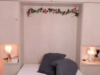 trishamoon's Live Sex Cam Show