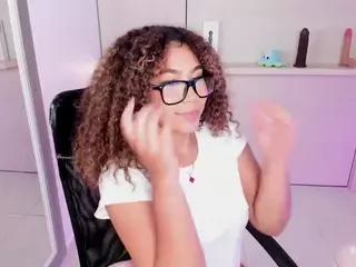 trishamoon's Live Sex Cam Show