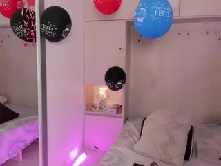 trishamoon's Live Sex Cam Show