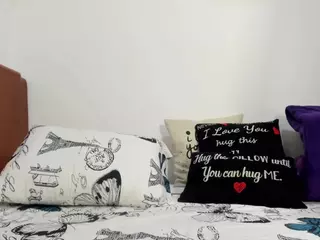 Isa heaven's Live Sex Cam Show