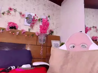 aisha-a's Live Sex Cam Show