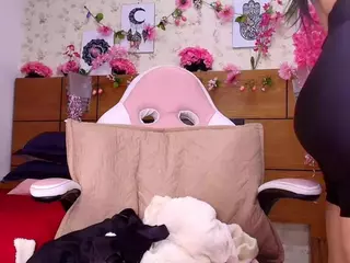 aisha-a's Live Sex Cam Show