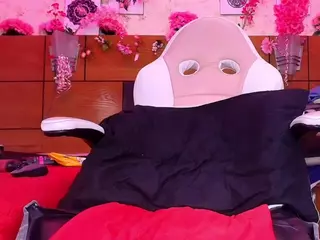 aisha-a's Live Sex Cam Show