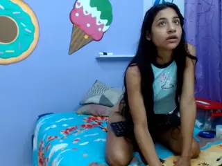 skinnycanella18's Live Sex Cam Show