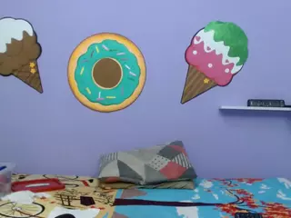 skinnycanella18's Live Sex Cam Show