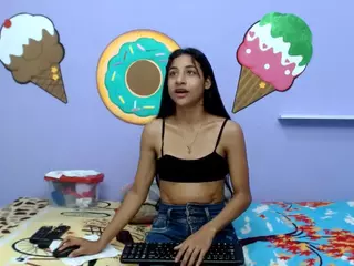 skinnycanella18's Live Sex Cam Show