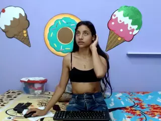skinnycanella18's Live Sex Cam Show