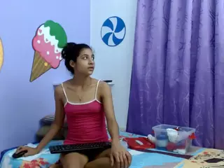 skinnycanella18's Live Sex Cam Show