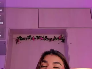 AliceThunder's Live Sex Cam Show