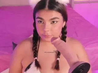 AliceThunder's Live Sex Cam Show