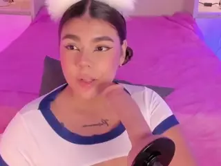 AliceThunder's Live Sex Cam Show