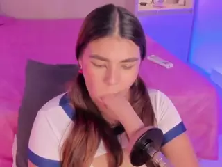 AliceThunder's Live Sex Cam Show