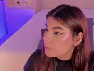 AliceThunder's Live Sex Cam Show