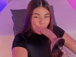 AliceThunder's Live Sex Cam Show