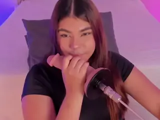 AliceThunder's Live Sex Cam Show