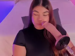AliceThunder's Live Sex Cam Show