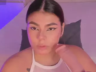 AliceThunder's Live Sex Cam Show