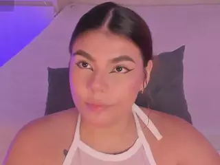 AliceThunder's Live Sex Cam Show