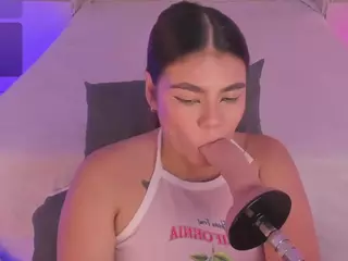 AliceThunder's Live Sex Cam Show