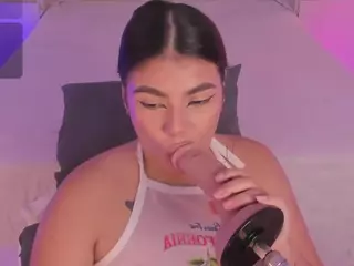 AliceThunder's Live Sex Cam Show