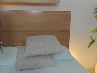 anahi17x's Live Sex Cam Show