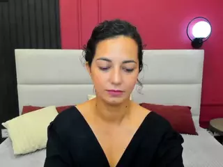 LindaInsatiable's Live Sex Cam Show