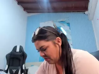 nathalia-08's Live Sex Cam Show